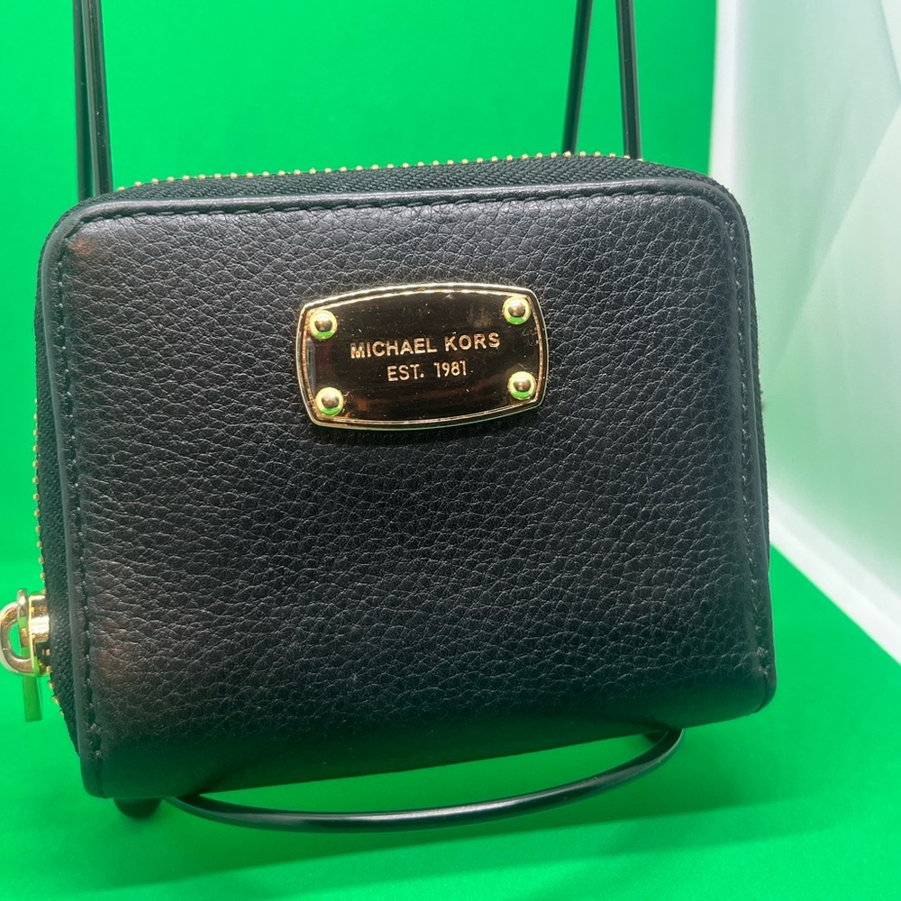 Michael kors small wallet